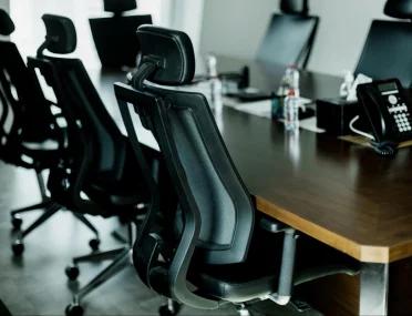 O que é uma cadeira ergonômica e por que ela é indispensável no ambiente corporativo?